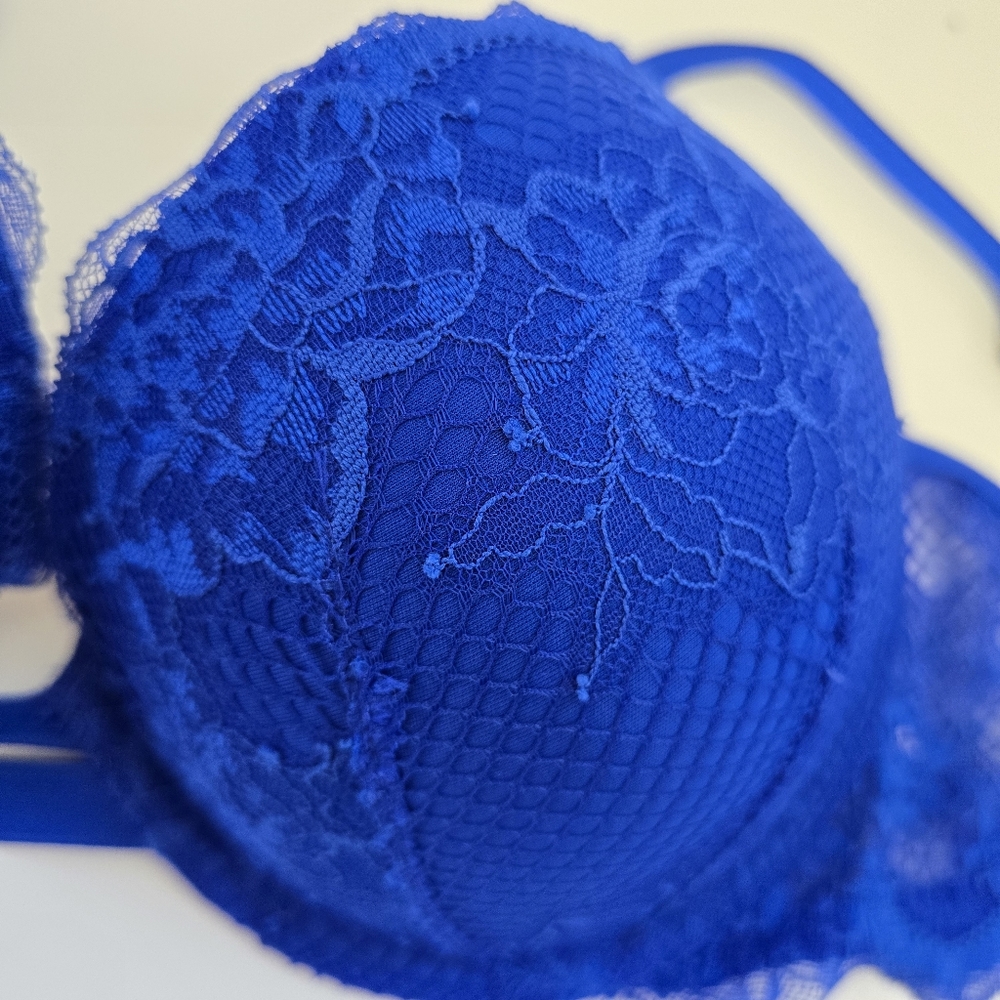 NWOT- Victoria's Secret Very Sexy Strappy Fishnet Lace Push-Up Bra 34DD - Picture 5 of 11